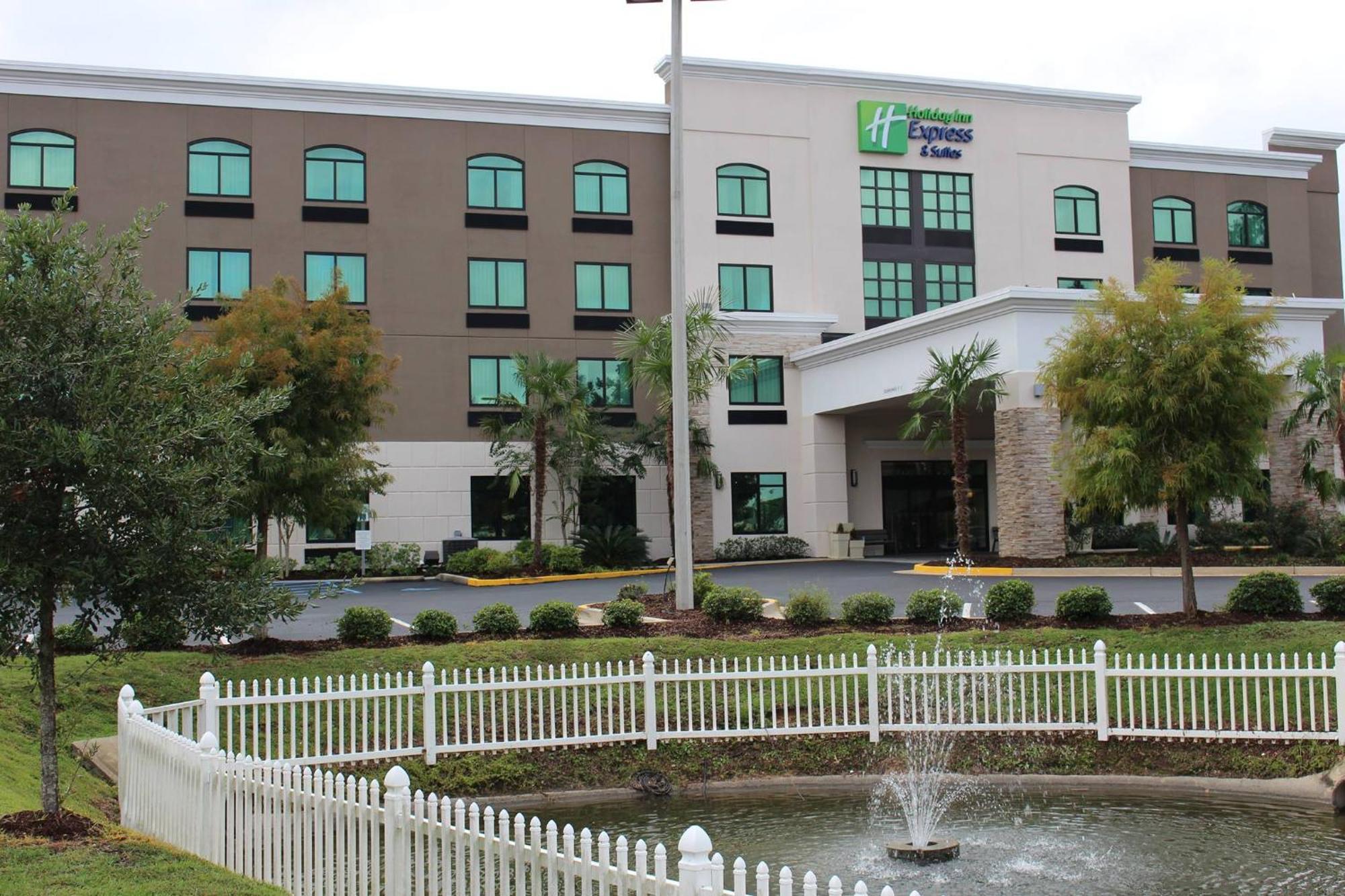 Holiday Inn Express & Suites Mobile West I-10 By Ihg Tillmans Corner Zewnętrze zdjęcie