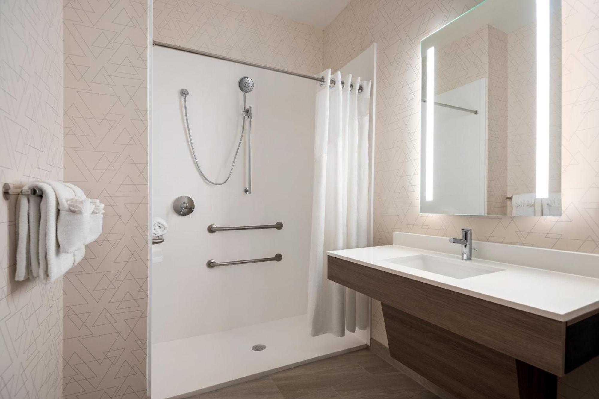 Holiday Inn Express & Suites Mobile West I-10 By Ihg Tillmans Corner Zewnętrze zdjęcie