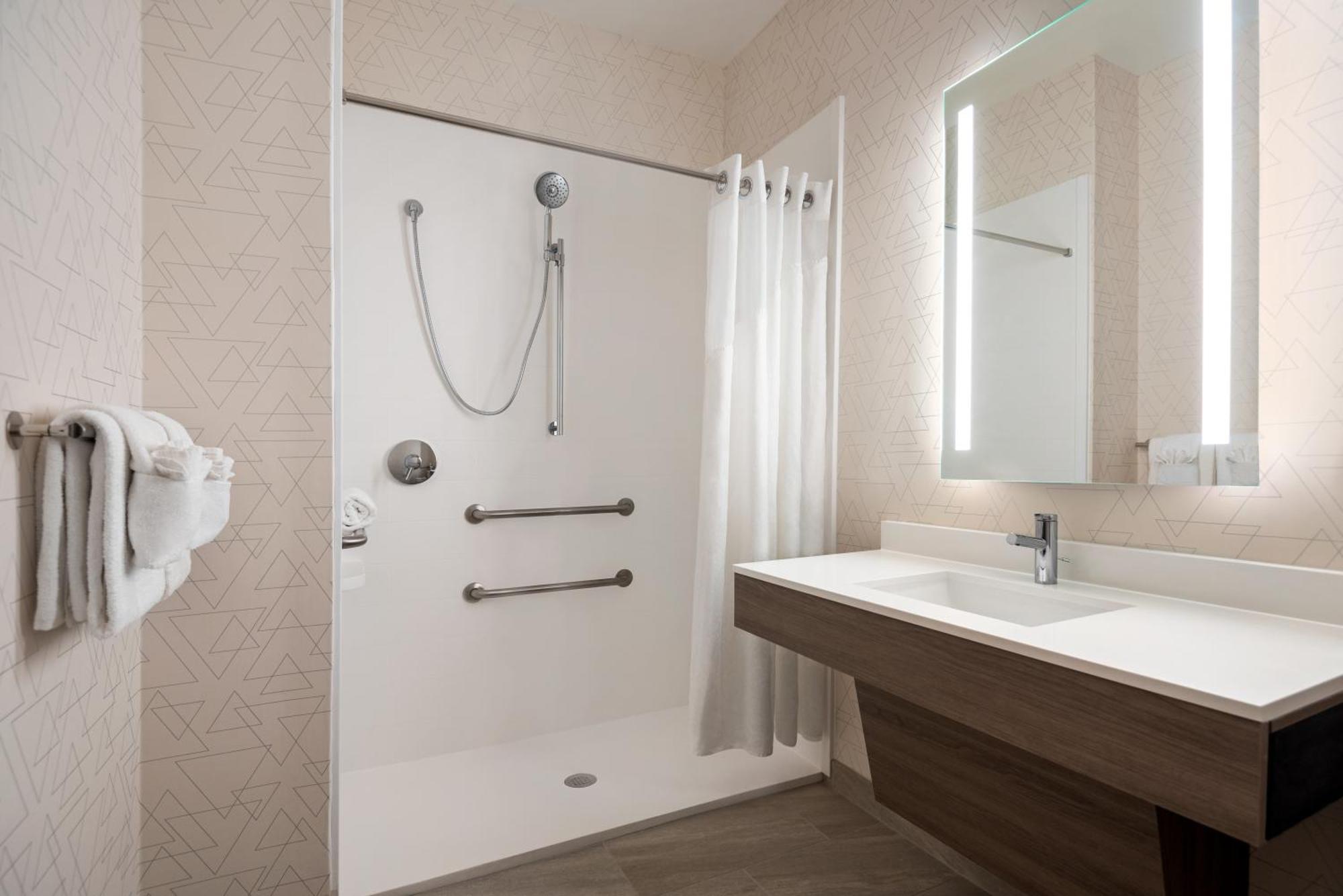 Holiday Inn Express & Suites Mobile West I-10 By Ihg Tillmans Corner Zewnętrze zdjęcie
